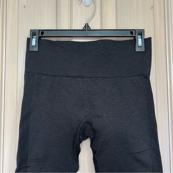 Lululemon seamlessly street capri ombré leggings black gray 9745 - Picture 5 of 10